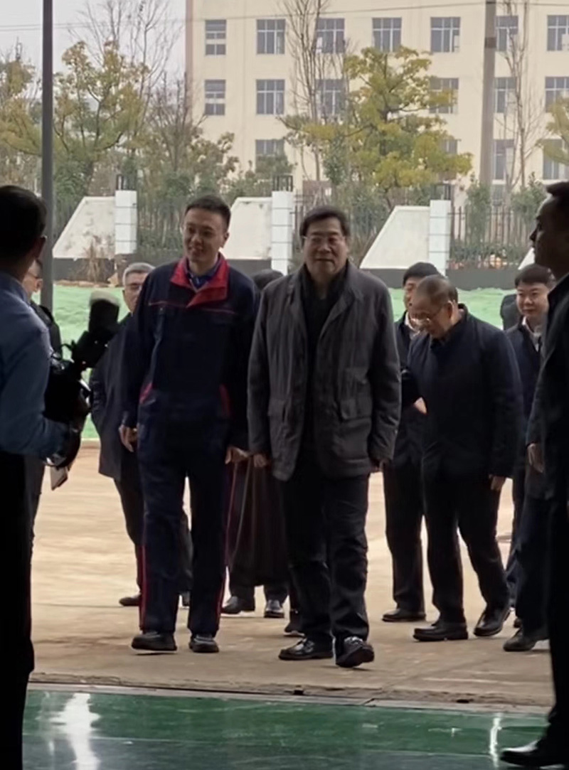 湖南省委书记杜家毫一行来万向娱乐怀化生产基地视察